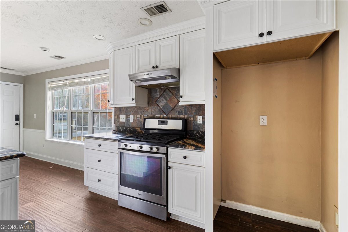 627 Weaver Falls Court Loganville - 19