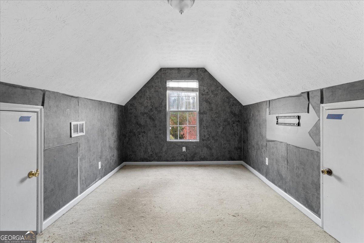 627 Weaver Falls Court Loganville - 3