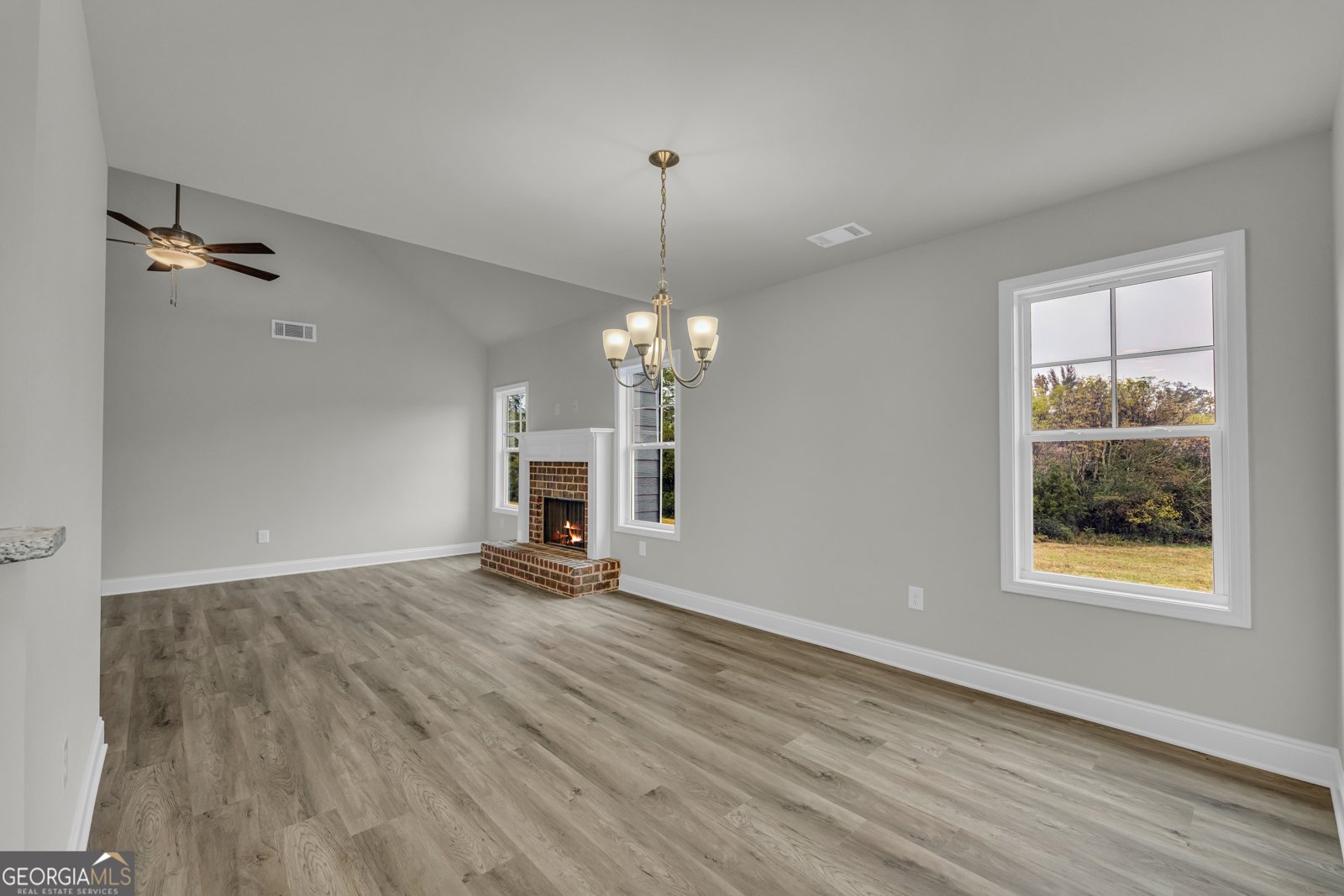 86 Sewell Lavonia - 5