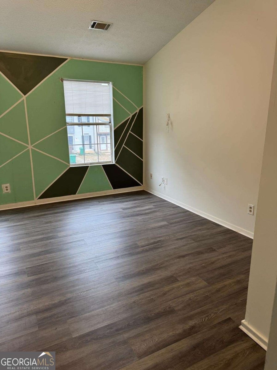 498 Prince Of Wales Stone Mountain - 28