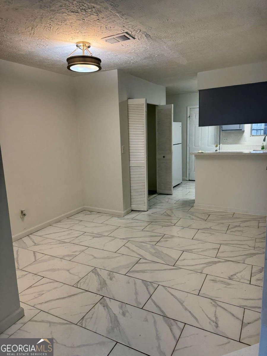 498 Prince Of Wales Stone Mountain - 7