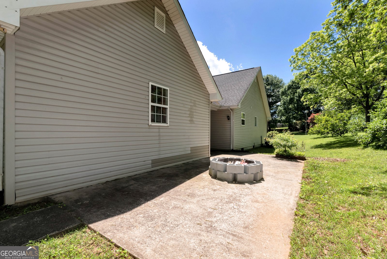 145 Charles Drive Cleveland - 30