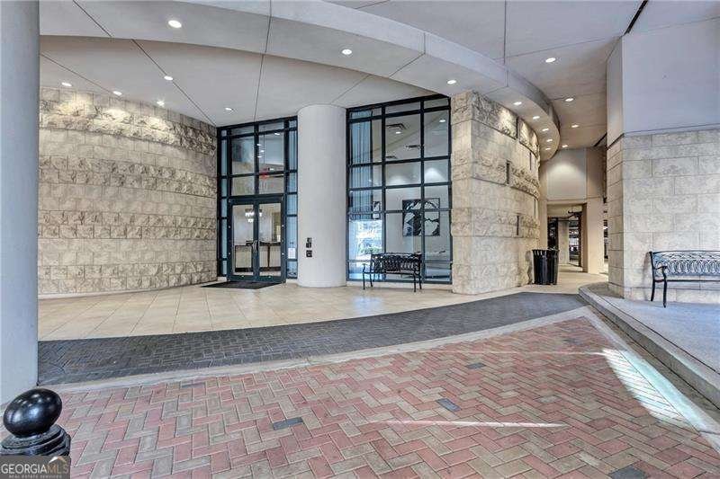 3040 Peachtree Road Atlanta - 2