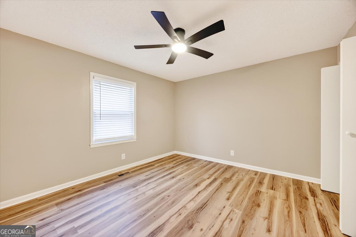 221 Jefferson Circle Macon - 24