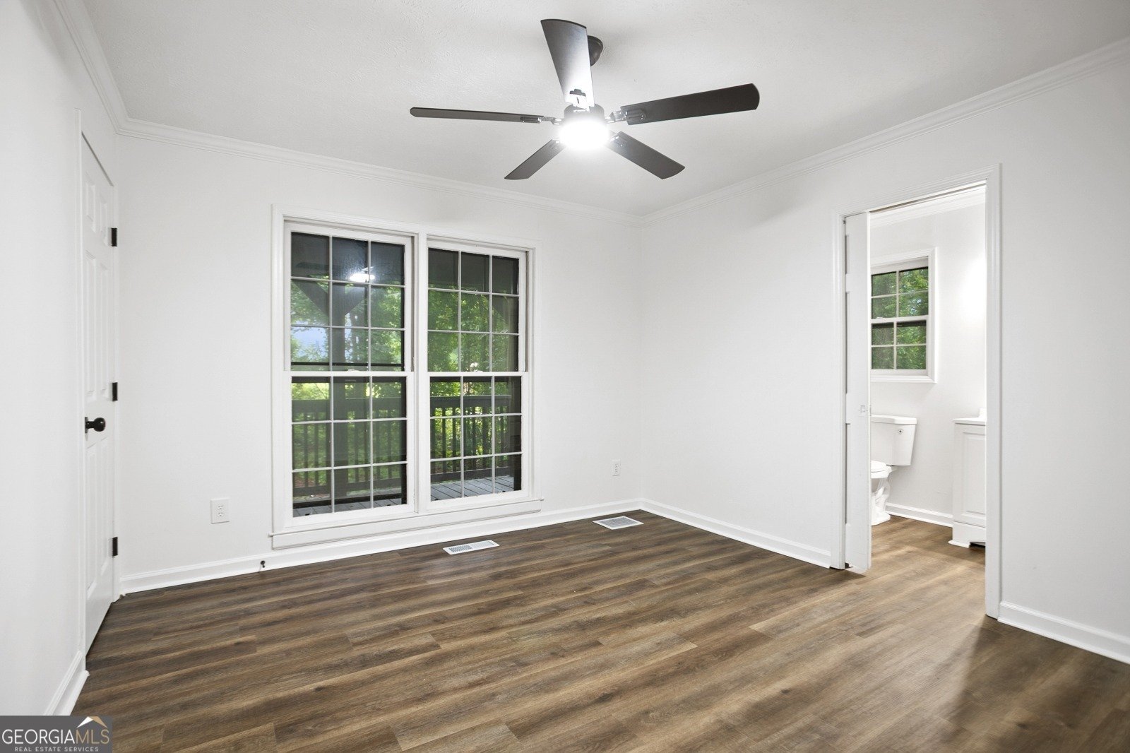 6032 Lakeshore Drive Mableton - 6