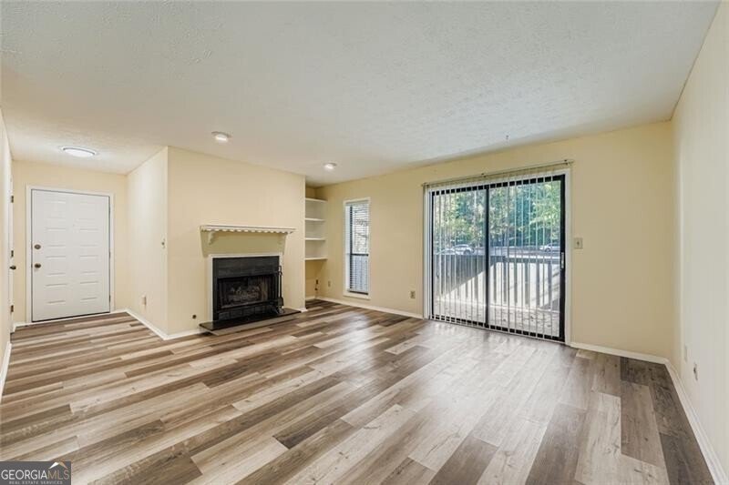 1607 Woodcliff Drive Atlanta - main photo