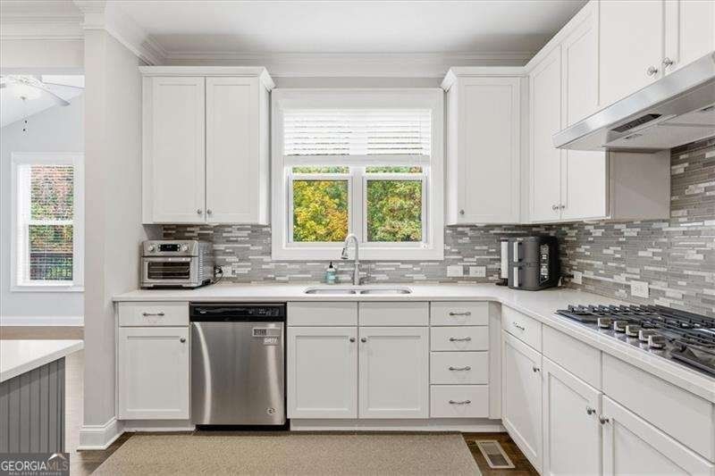 1338 Chipmunk Forest Chase Powder Springs - 12