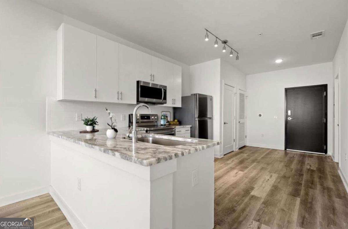 525 Parkway Drive Atlanta - 1