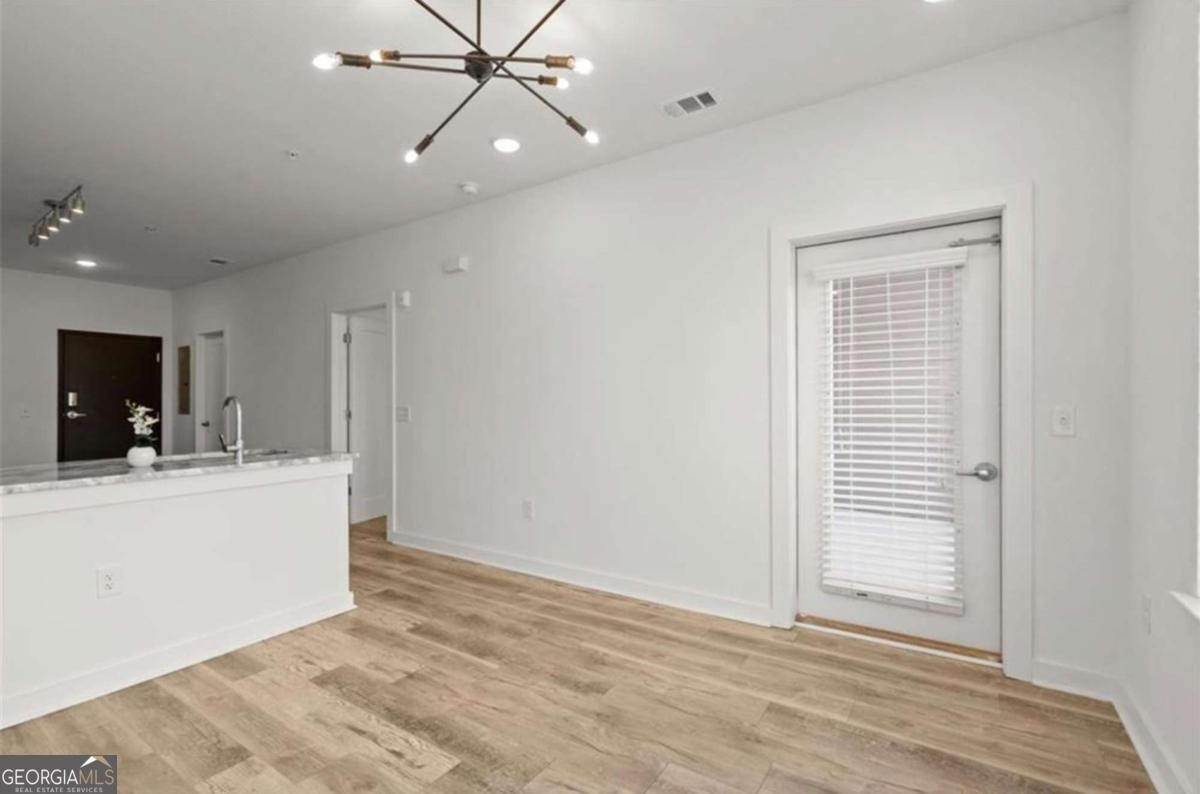 525 Parkway Drive Atlanta - 6