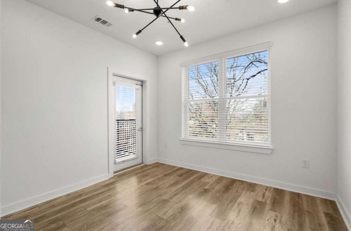 525 Parkway Drive Atlanta - 9