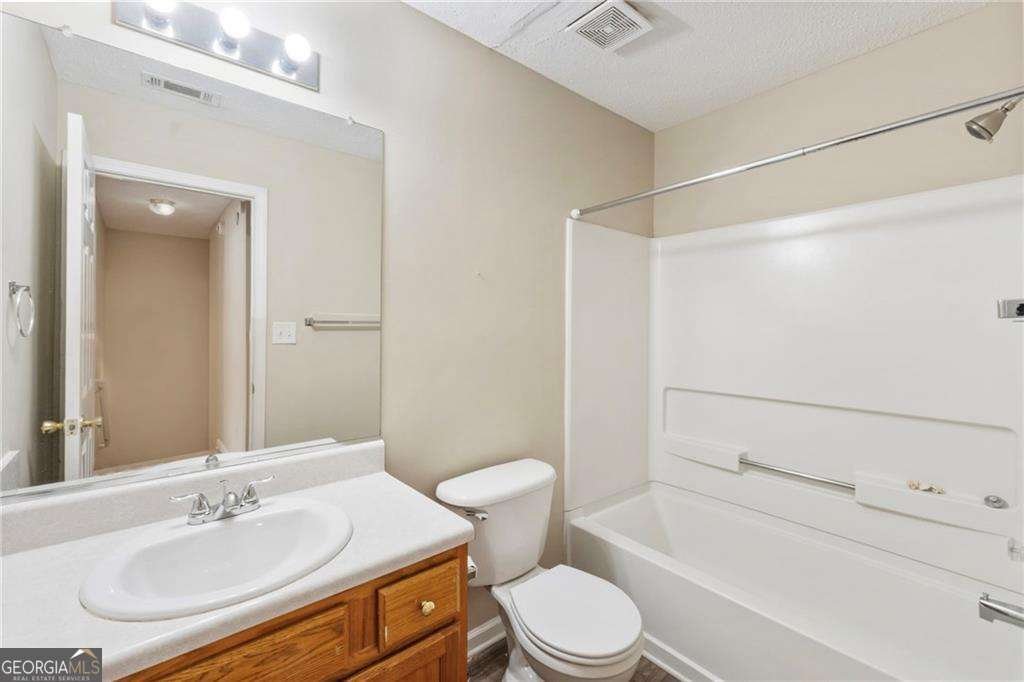 6750 Sunset Hills Boulevard Rex - 25