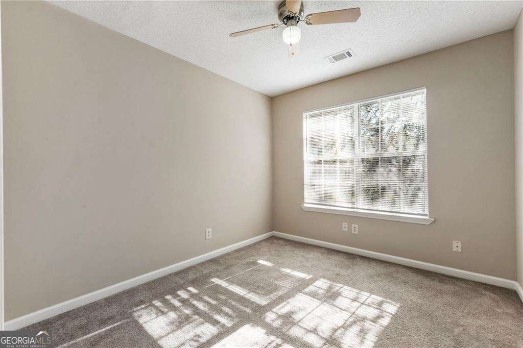 6750 Sunset Hills Boulevard Rex - 29