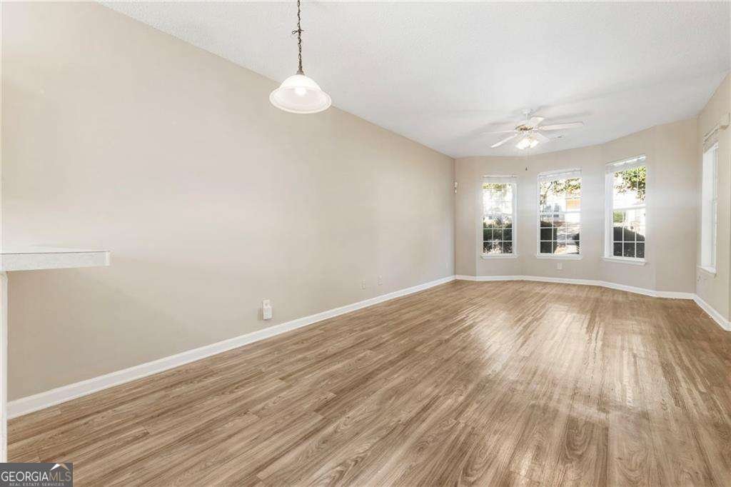 6750 Sunset Hills Boulevard Rex - 4