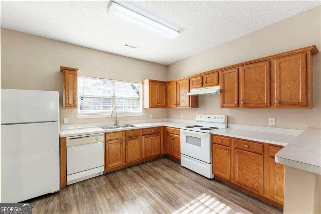 6750 Sunset Hills Boulevard Rex - 6