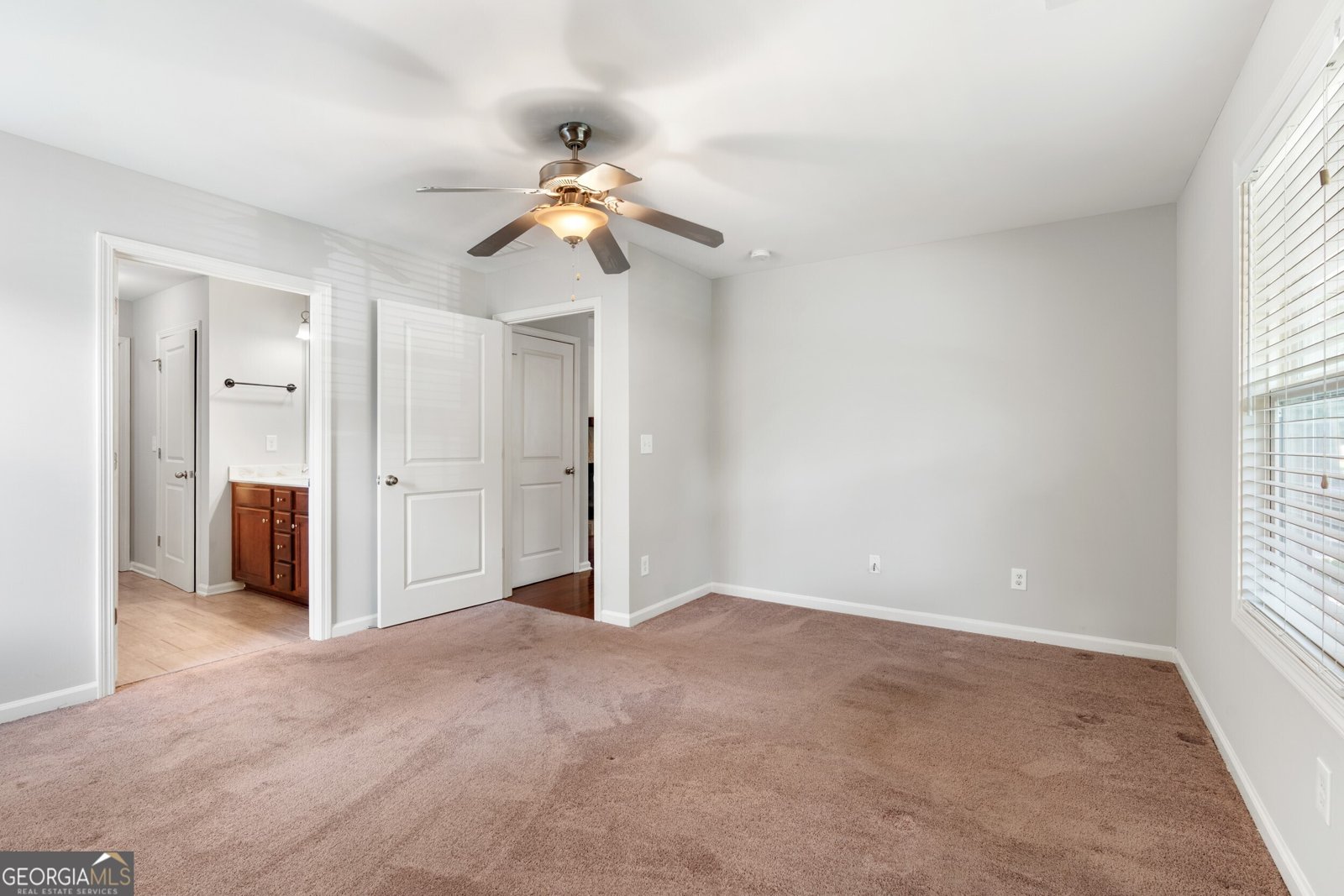 3159 ROBINSON Avenue Scottdale - 19