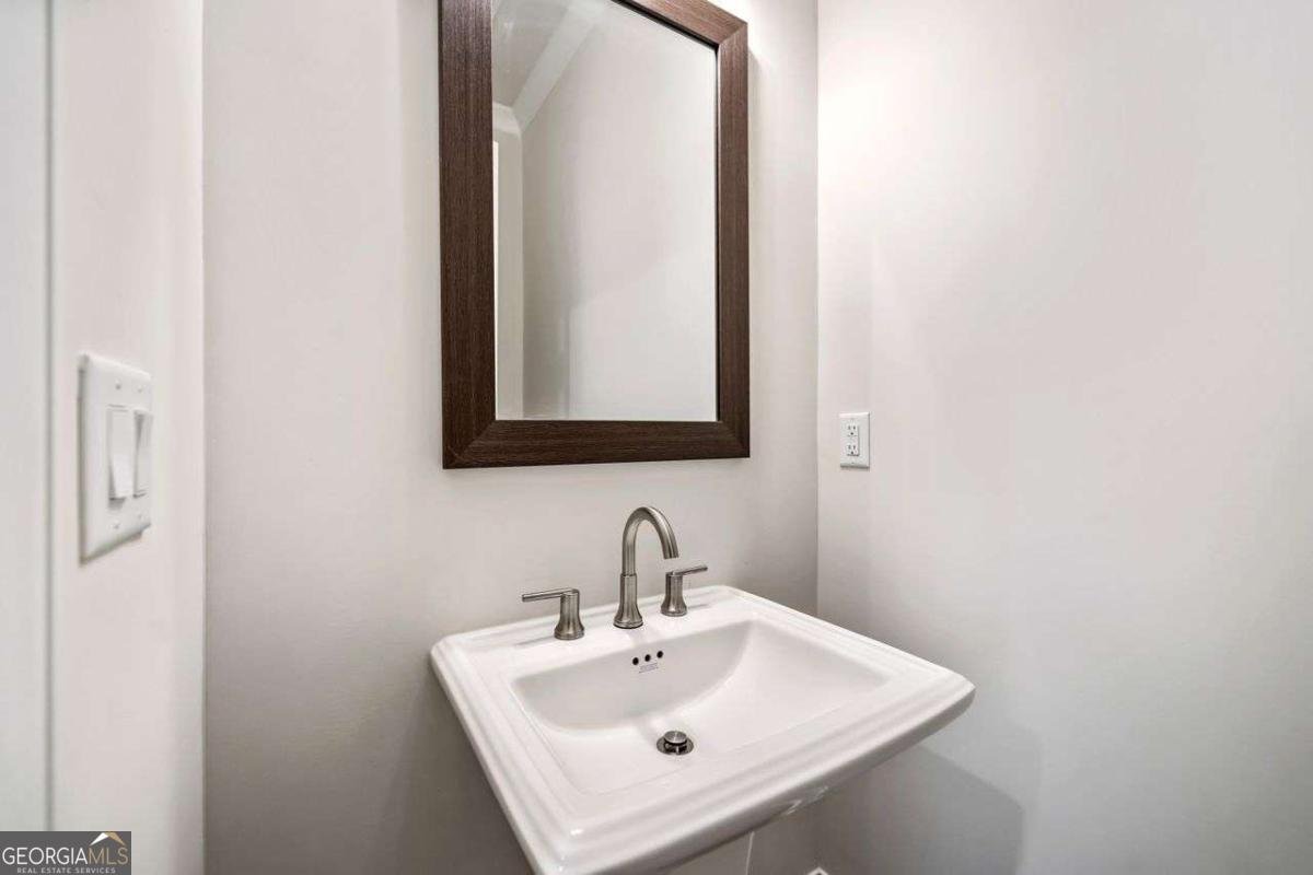 1026 Cagle Creek OVLK Canton - 19