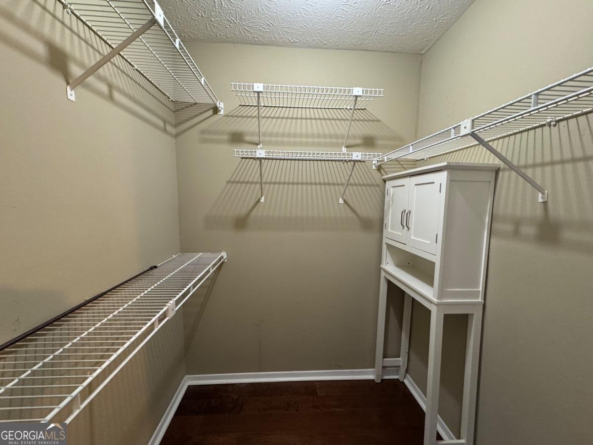 528 Warm Springs Circle Roswell - 2