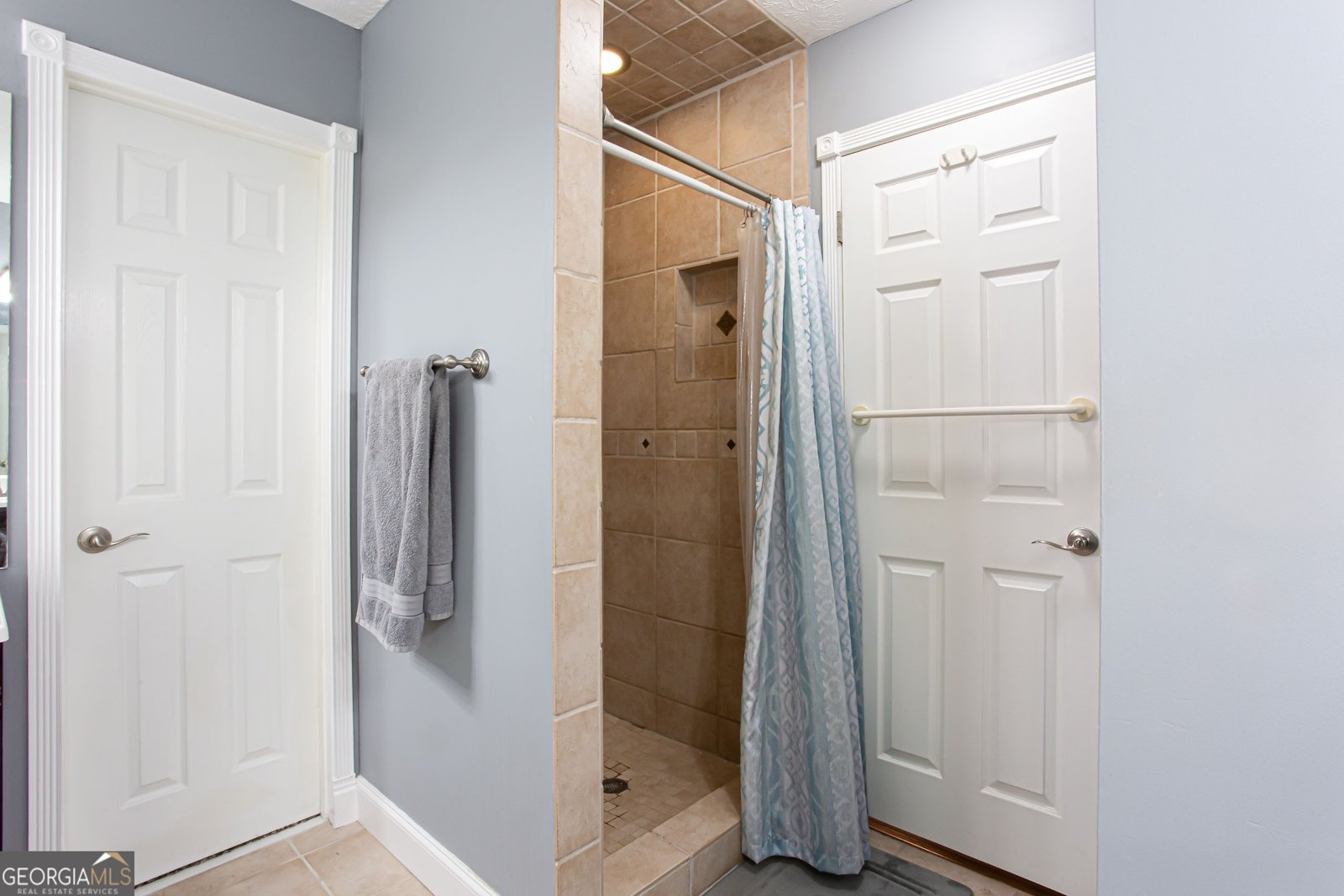 5002 Cliff Top Drive Loganville - 29