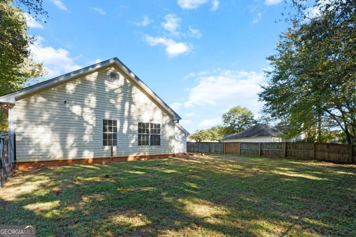 1425 Sedgefield Trail Bethlehem - 32