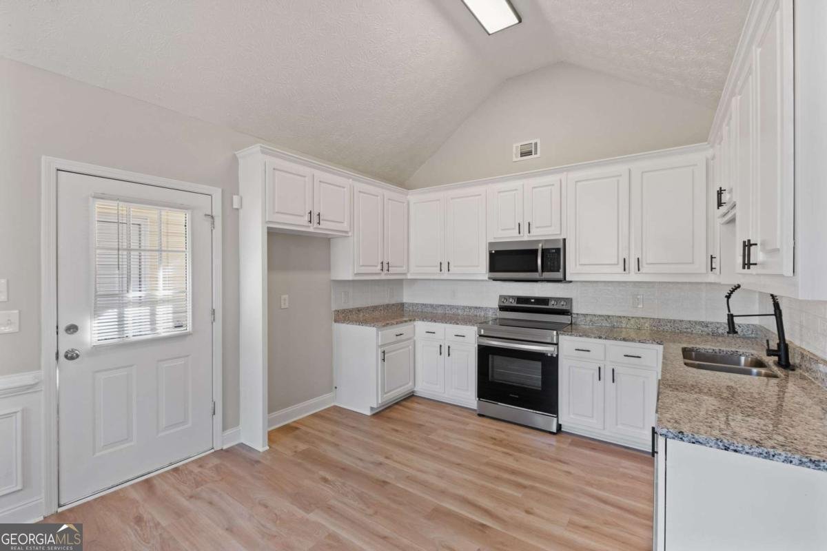 1425 Sedgefield Trail Bethlehem - 8