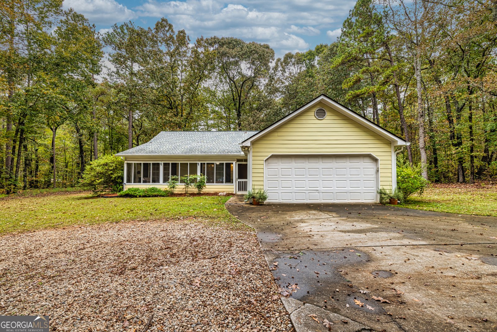 121 Hardy Road Senoia - 1