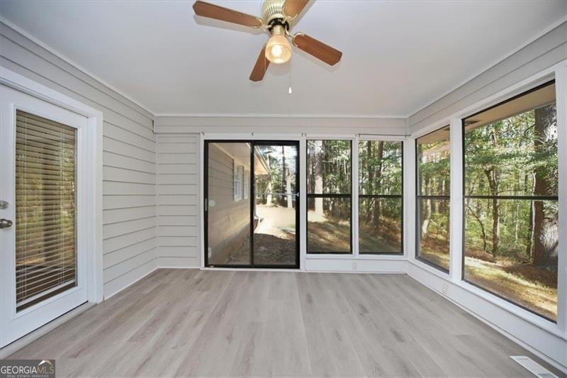 80 SANDY Stockbridge - 11