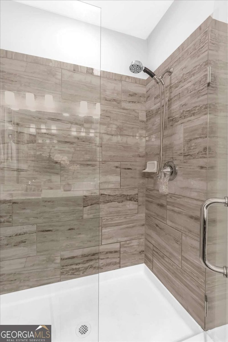 1993 Rockledge Road Atlanta - 27