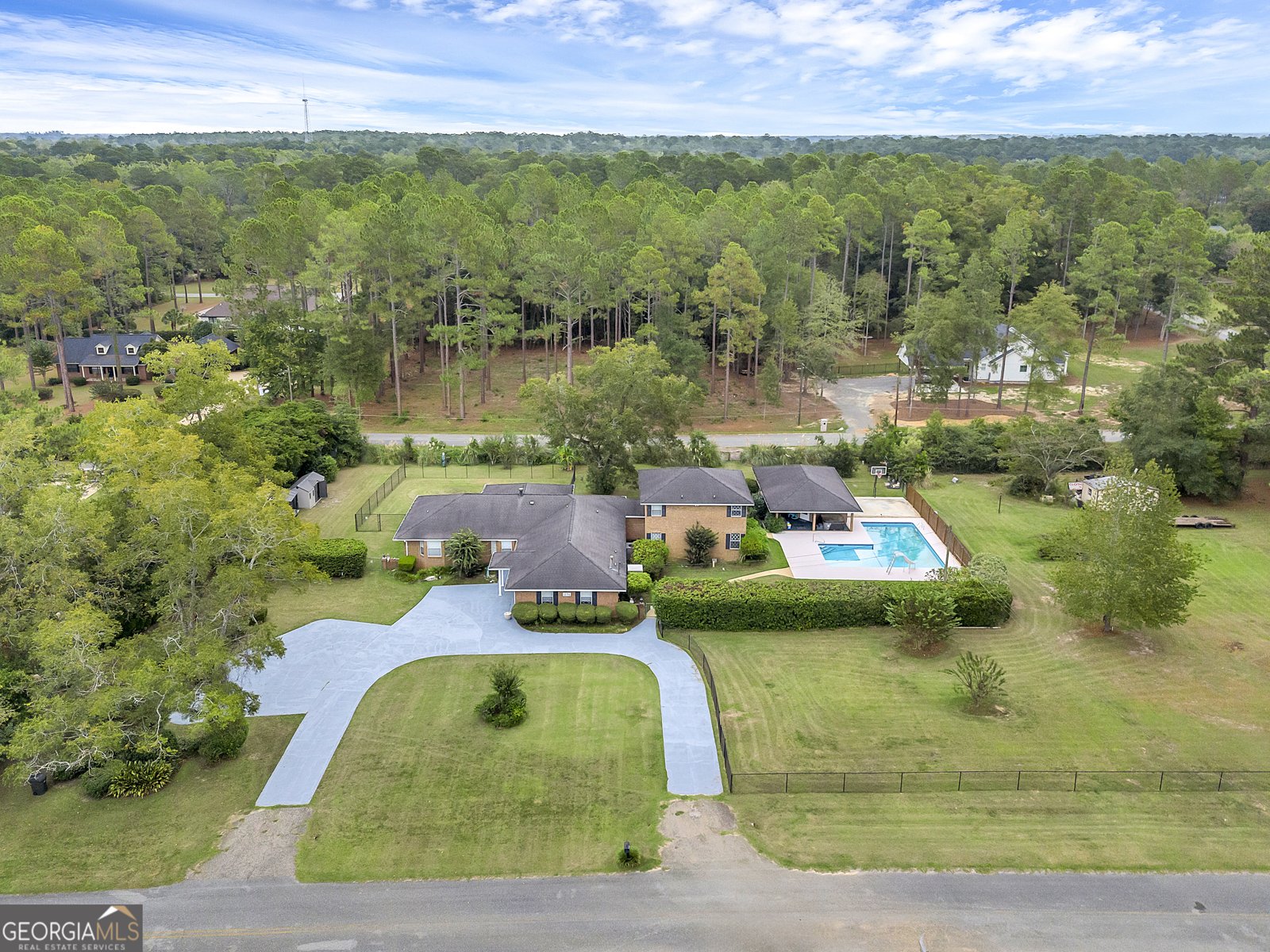 1296 McQuaig Street Cairo - 10