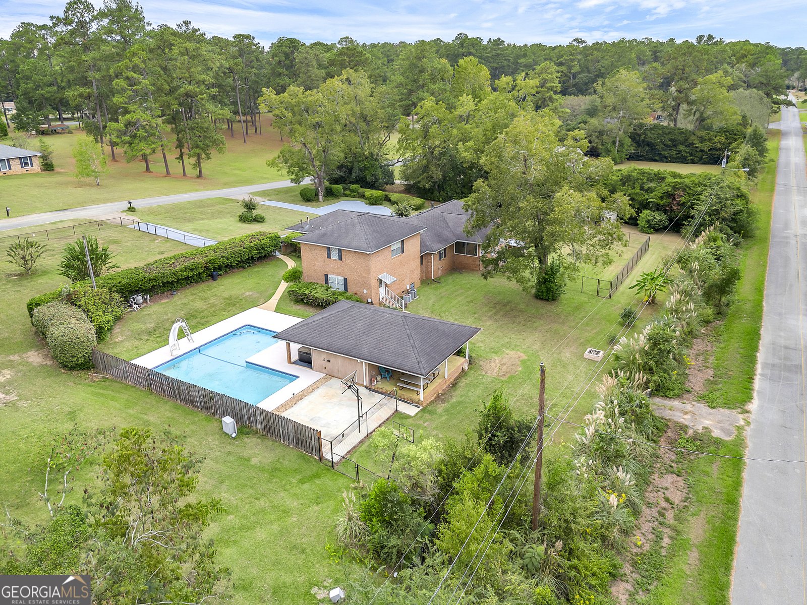 1296 McQuaig Street Cairo - 6