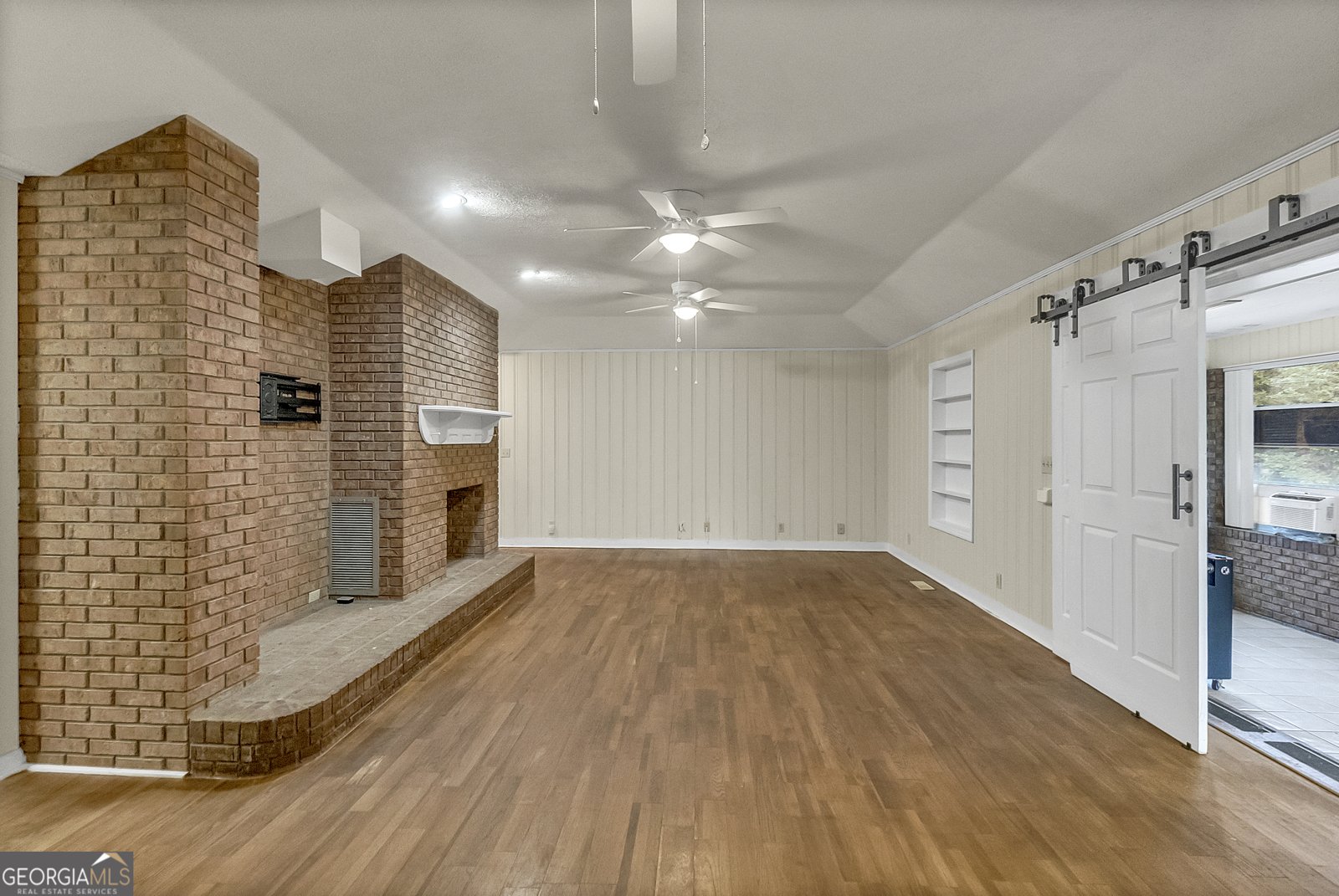 1296 McQuaig Street Cairo - 68