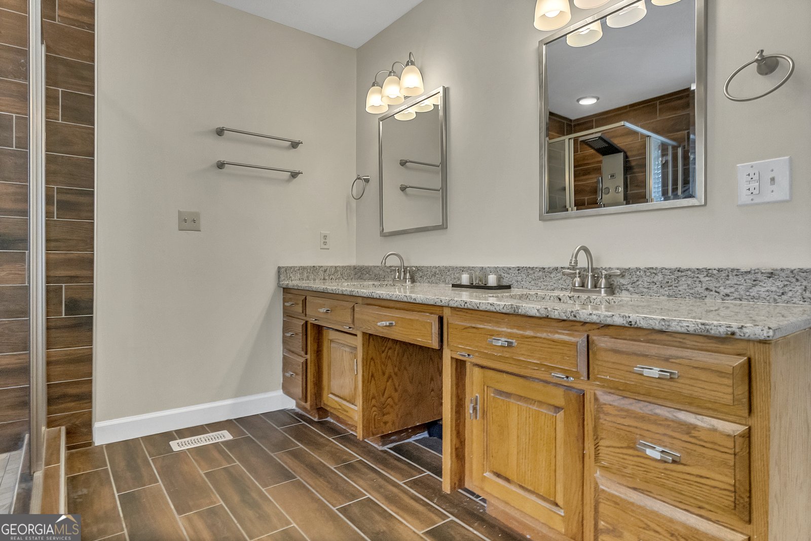 1296 McQuaig Street Cairo - 74