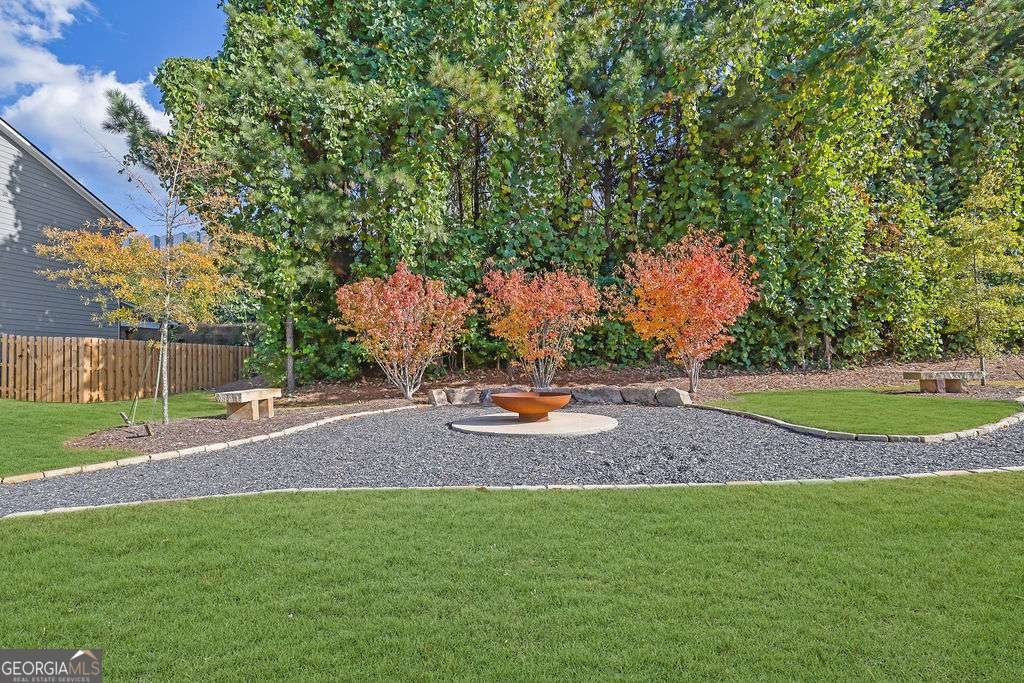 302 Heron Street Ball Ground - 12