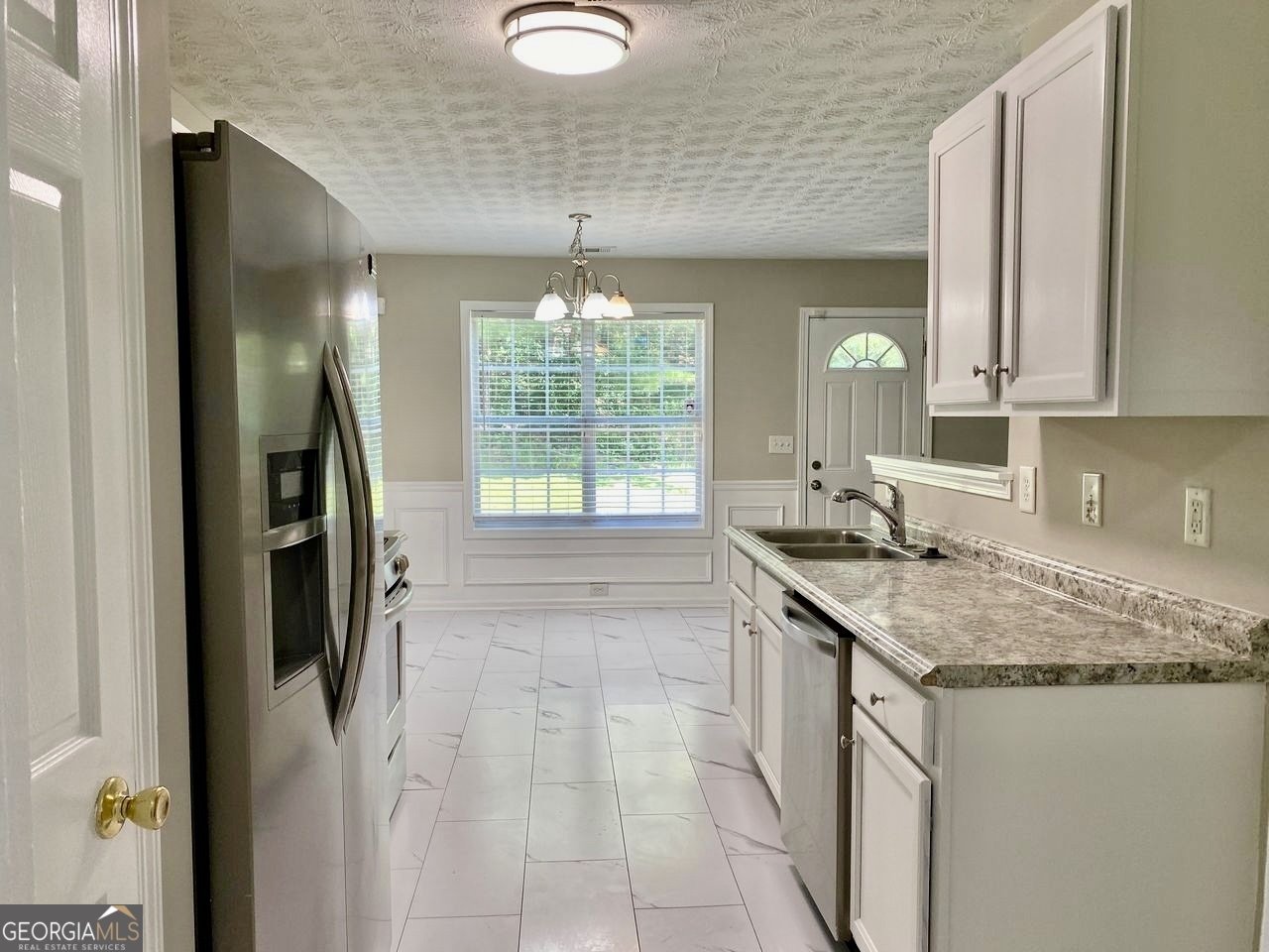 646 Lakes Circle Lithonia - 2