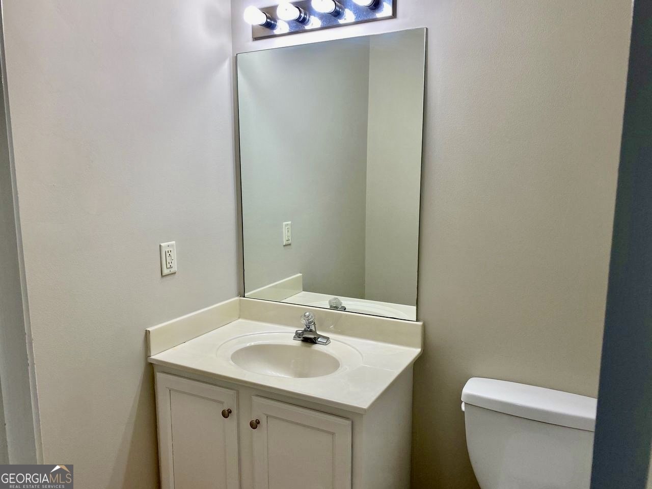 646 Lakes Circle Lithonia - 24