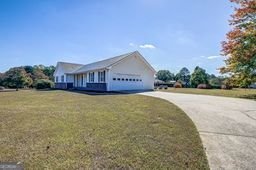 15 Spruce Court Stockbridge - 23