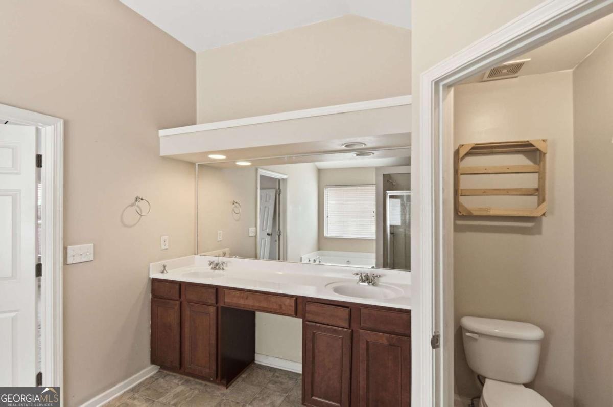 5728 Barrington Run Union City - 18