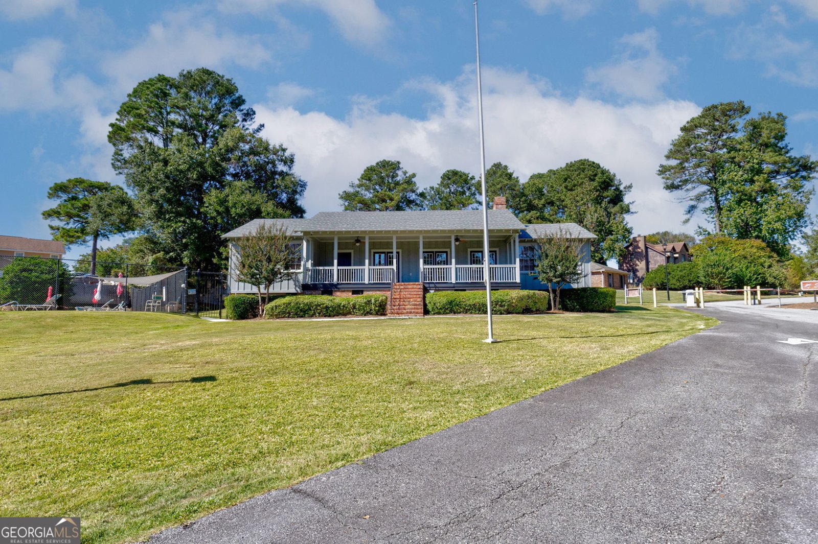 3725 Nutmeg Drive Columbus - 15