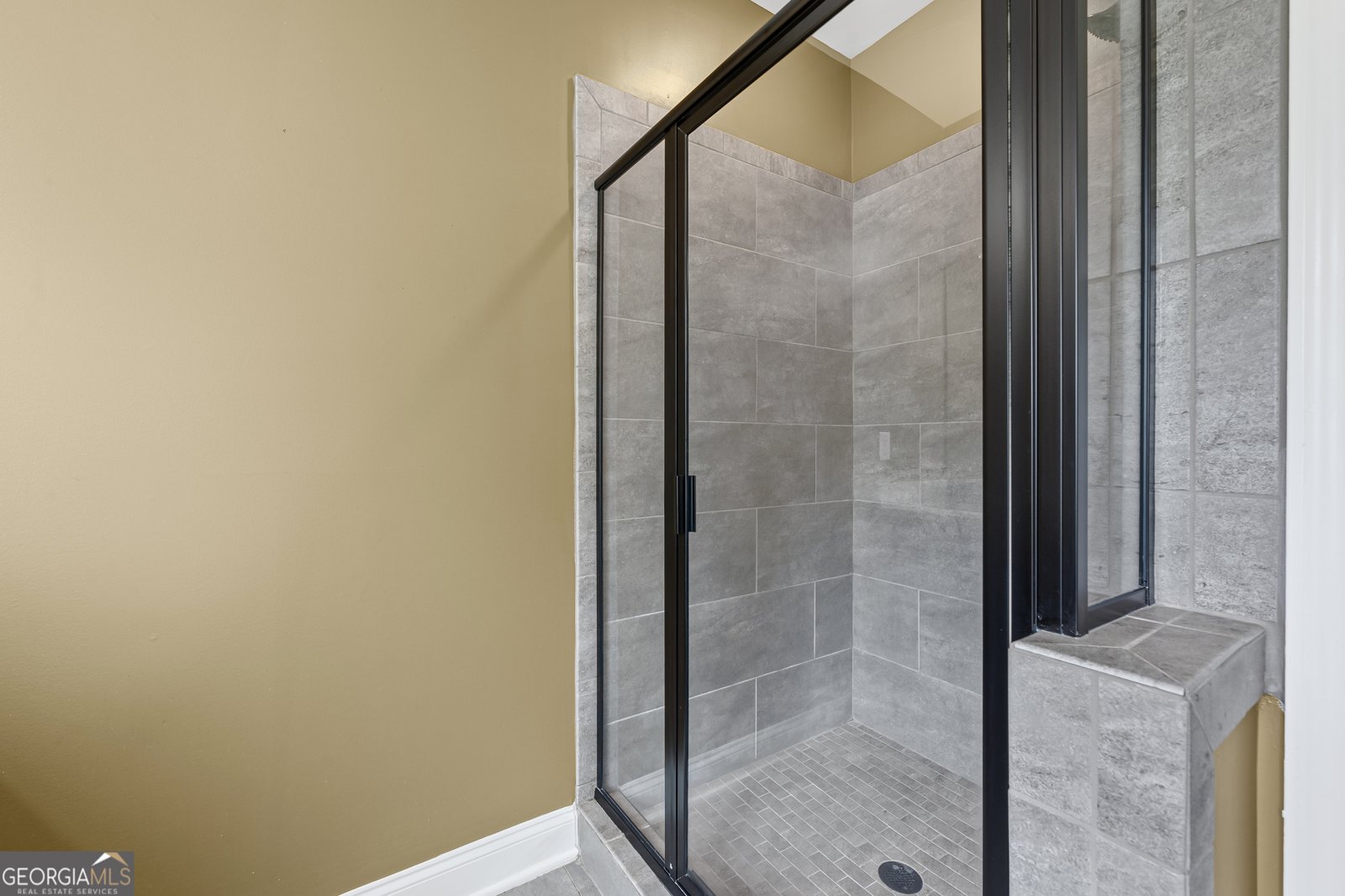 108 Donovan Avenue Locust Grove - 24