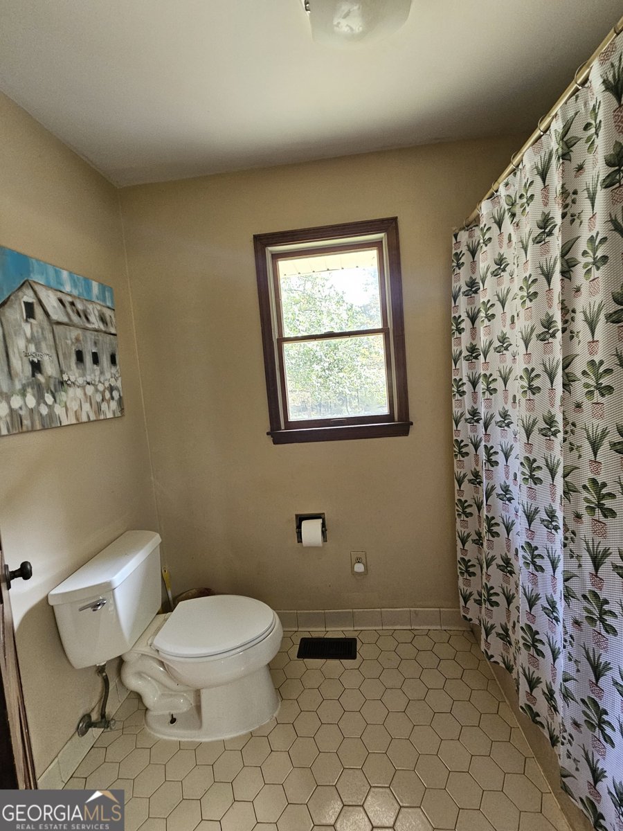 228 Honeysuckle Road Monticello - 19