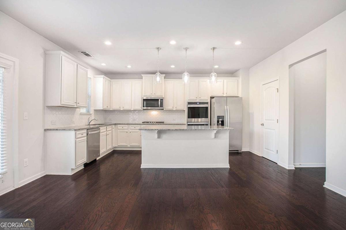 5425 Mirror Lake Drive Cumming - 14