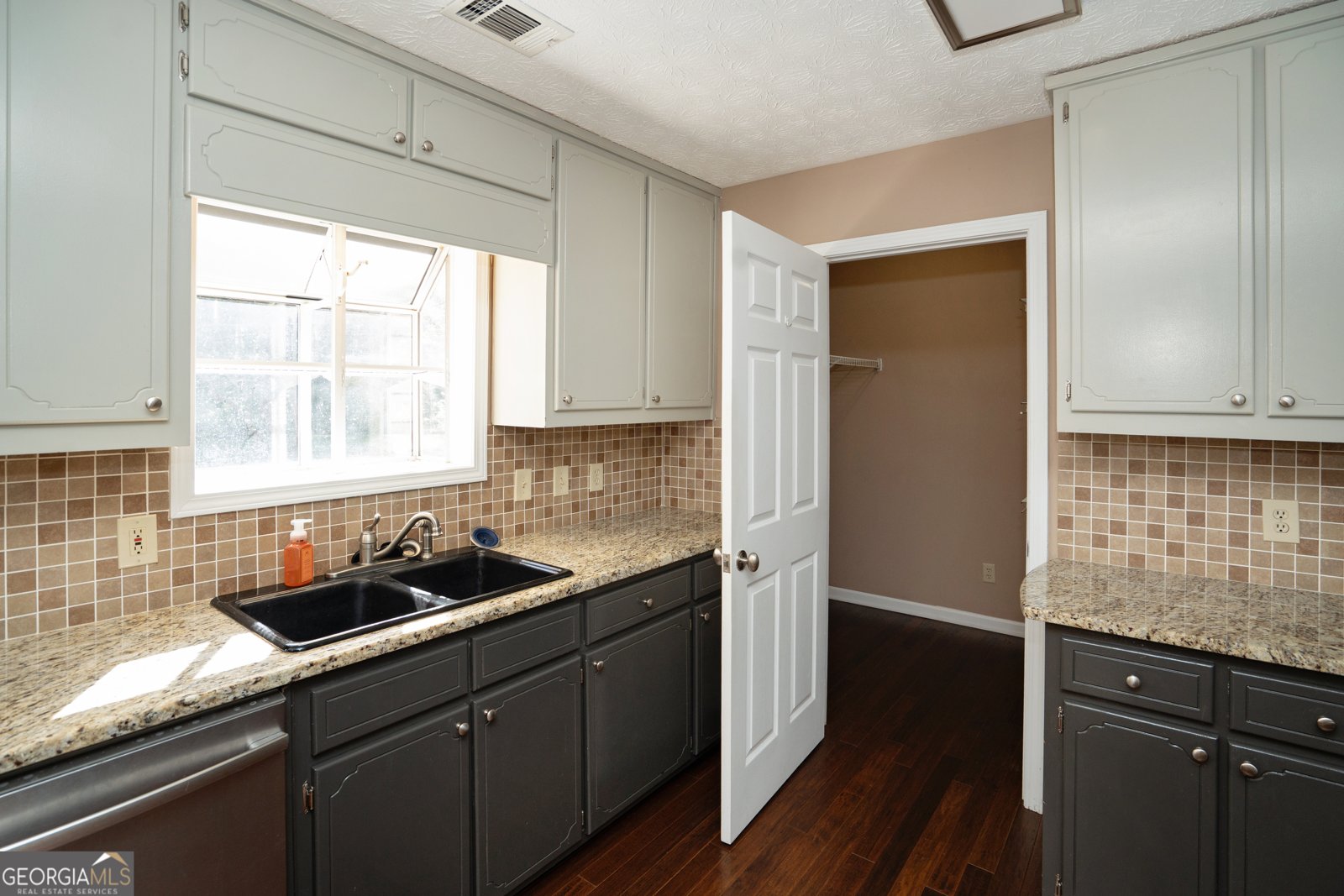 130 Nicki Court Hampton - 11