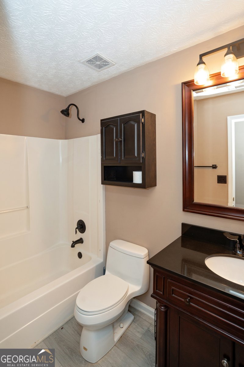 130 Nicki Court Hampton - 21