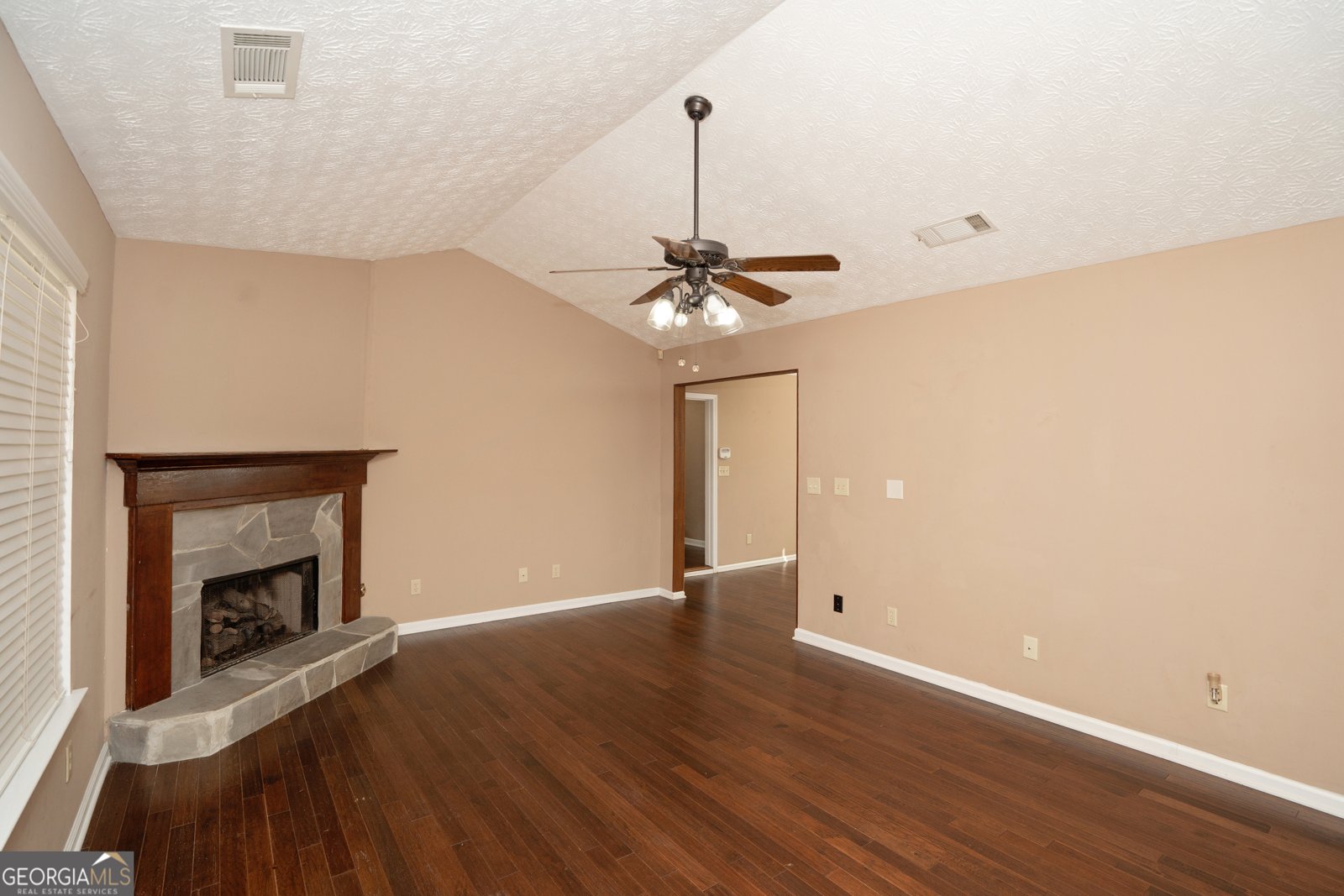 130 Nicki Court Hampton - 4