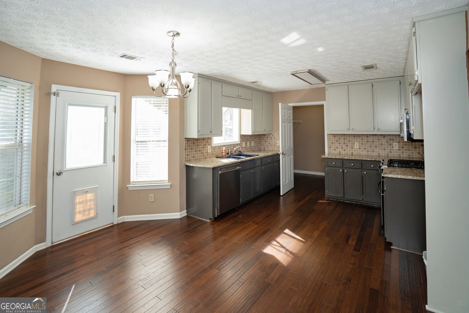 130 Nicki Court Hampton - 8