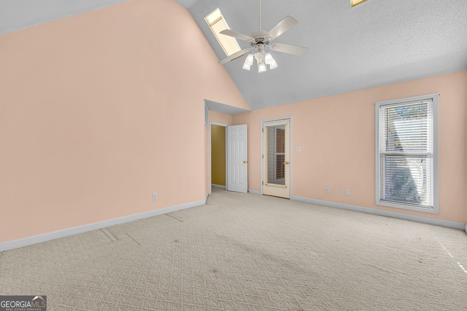 121 TURNER CREEK Drive Hampton - 33