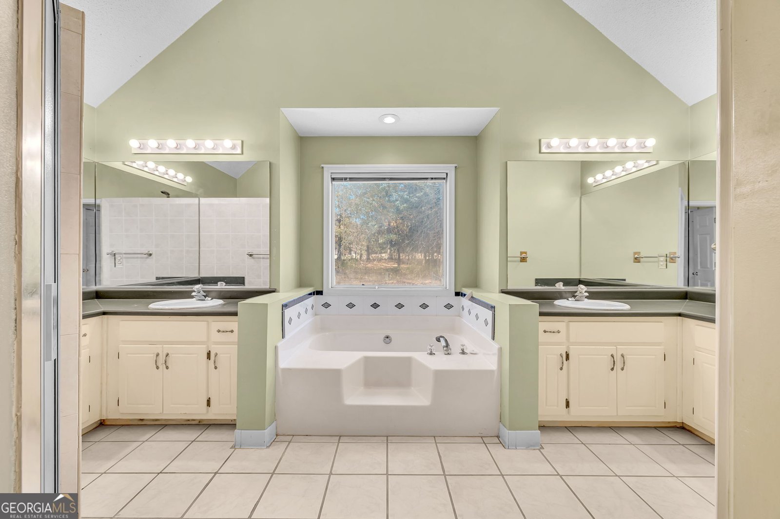 121 TURNER CREEK Drive Hampton - 35