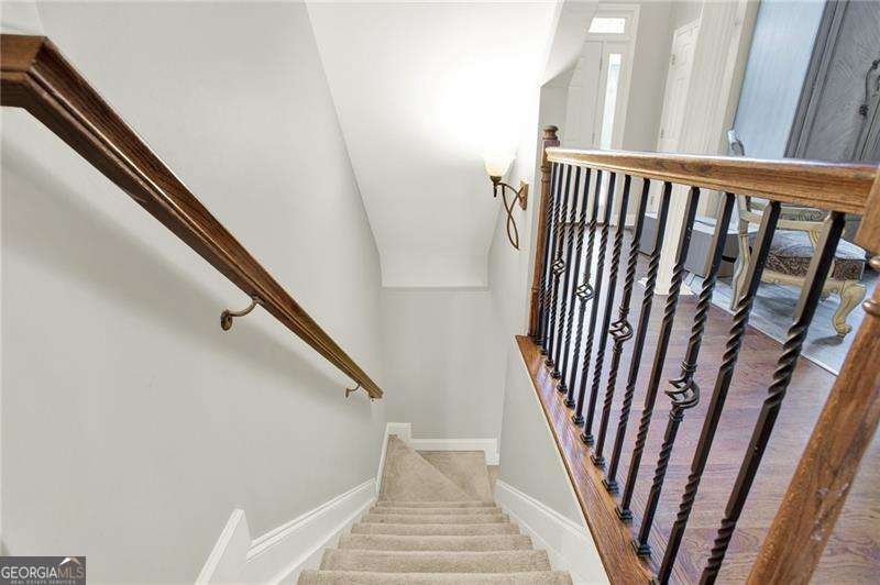 559 Fairway Drive Woodstock - 33