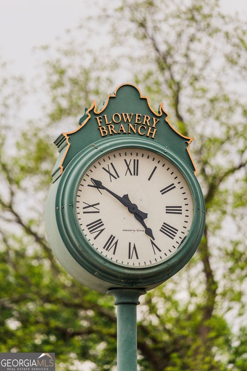 5516 Tullis Drive Gainesville - 22