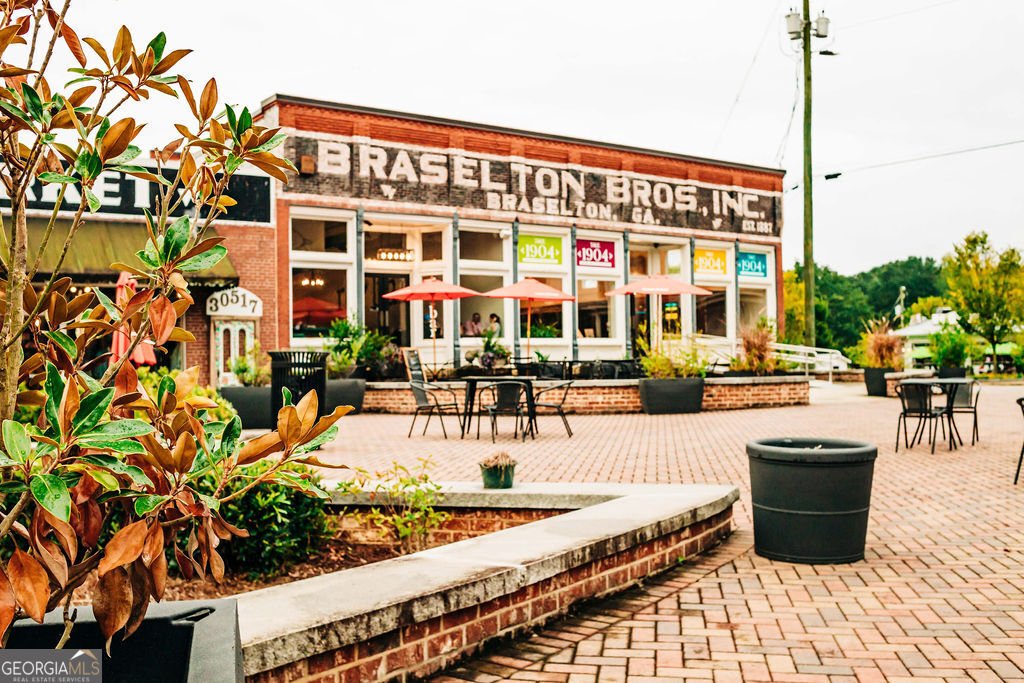 5516 Tullis Drive Gainesville - 46