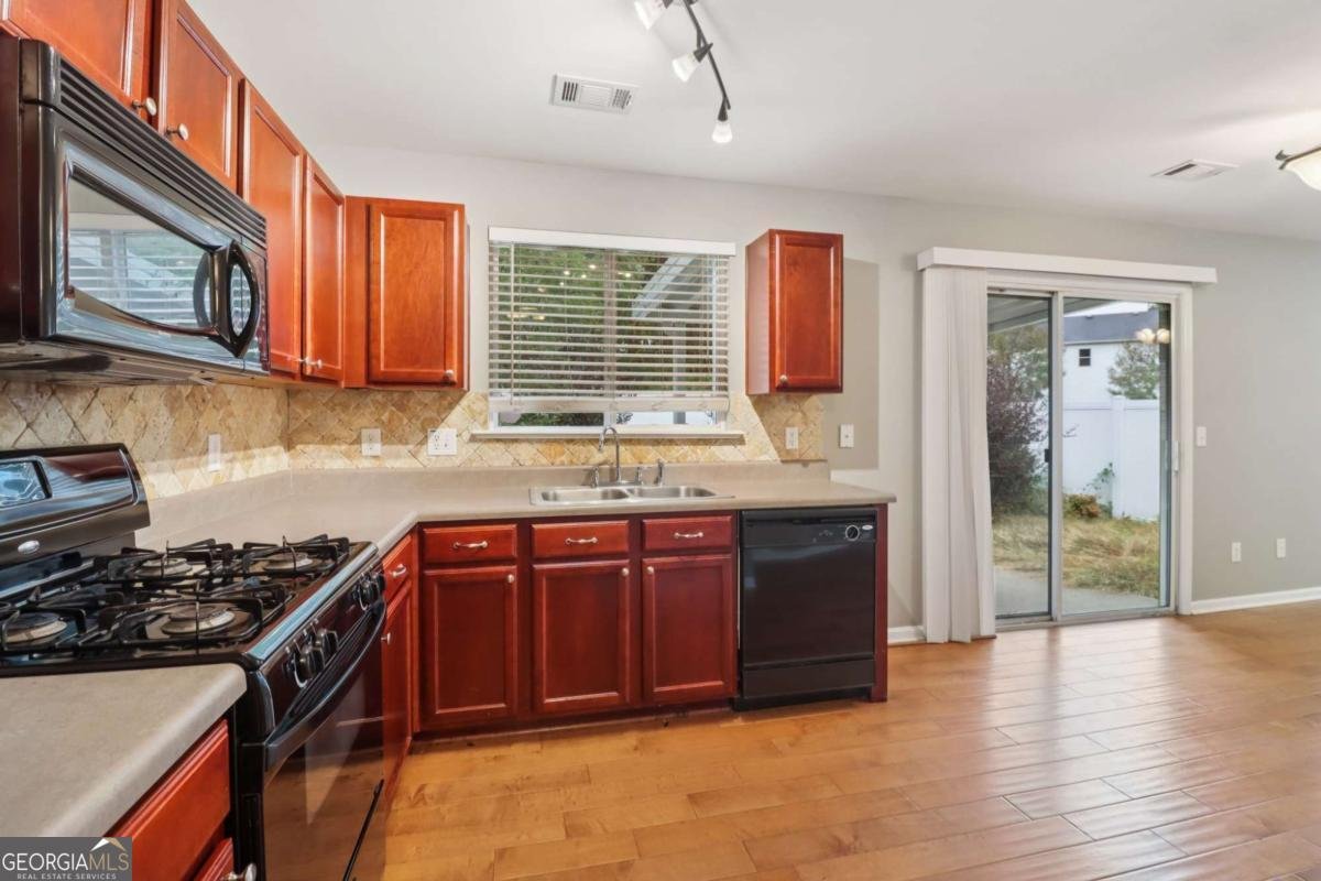 208 Etowah Way Woodstock - 10